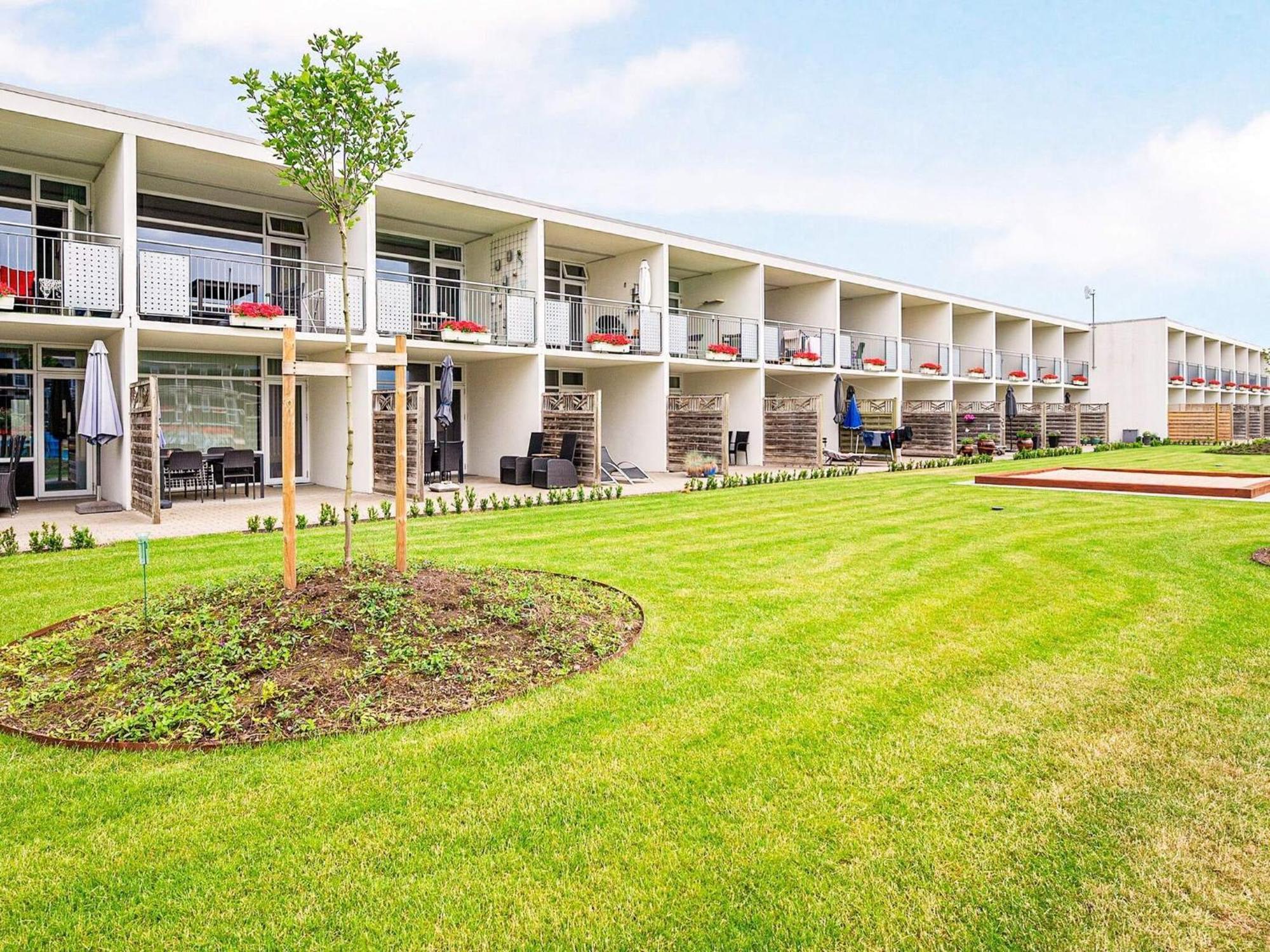 4 Person Holiday Home On A Holiday Park In Glesborg Exteriér fotografie